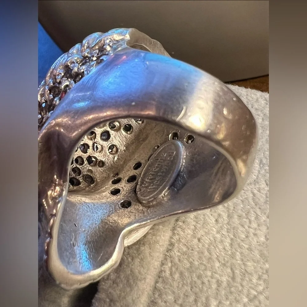 VIVIENNE WESTWOOD 925 SILVER SKULL RING W/SWAROVSKI CRYSTALS, SZ. 6,  & BOX! - Picture 6 of 7